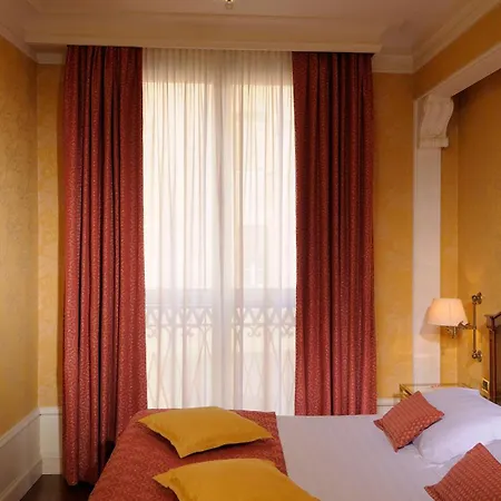 Art Orologio Szálloda Bologna