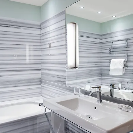 欧若罗吉奥艺术酒店 酒店 4*