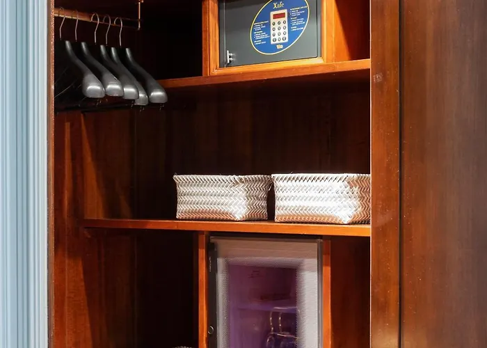 アート オロロージョ 4* ボローニャ