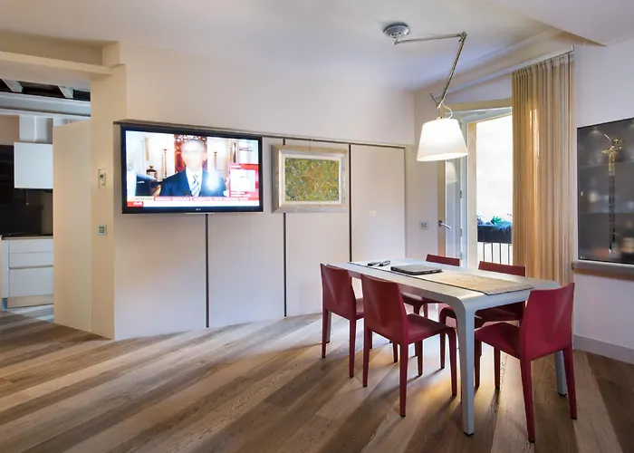 欧若罗吉奥艺术酒店 4*