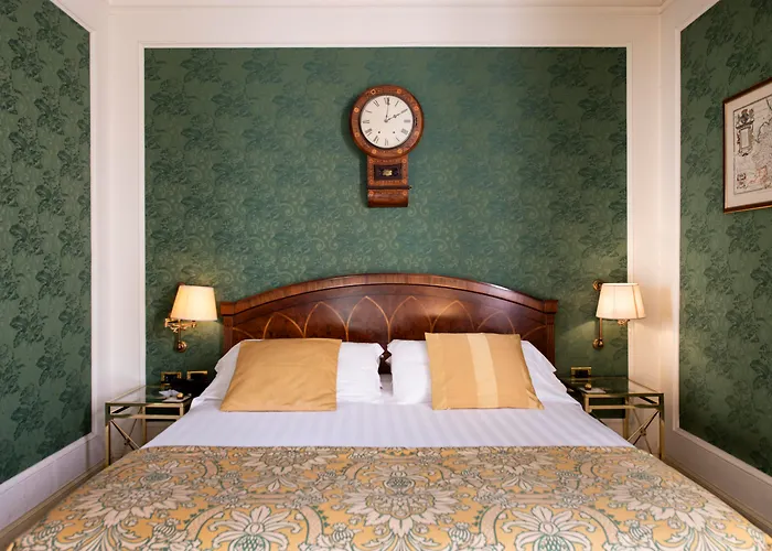 Art Orologio Otel