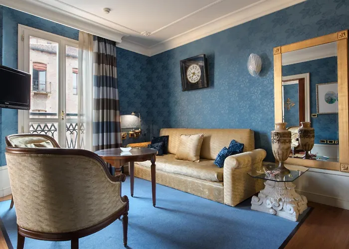 Art Orologio Hotel Bolonia