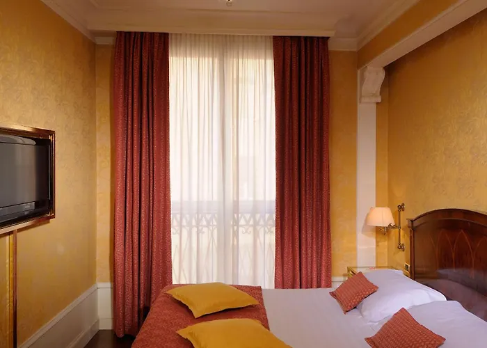 Art Orologio Hotel Bolonia