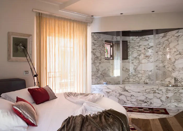 Art Orologio Hotel 4*