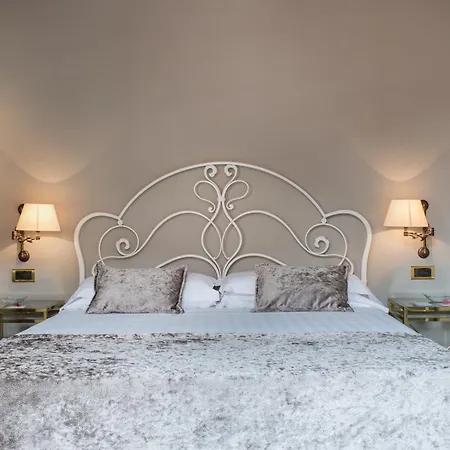 Art Orologio Hotel Bologne